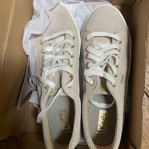 Keds Cream Sneakers Classic Low-Top Design